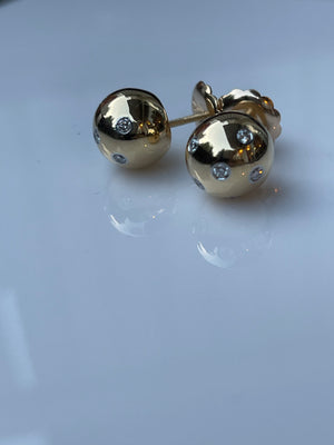 Etoile Collection Diamond Ball Earrings 18 K Gold & Platinum