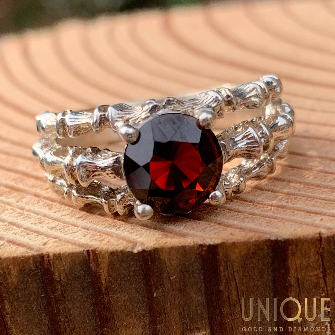 Vintage style 2025 garnet rings