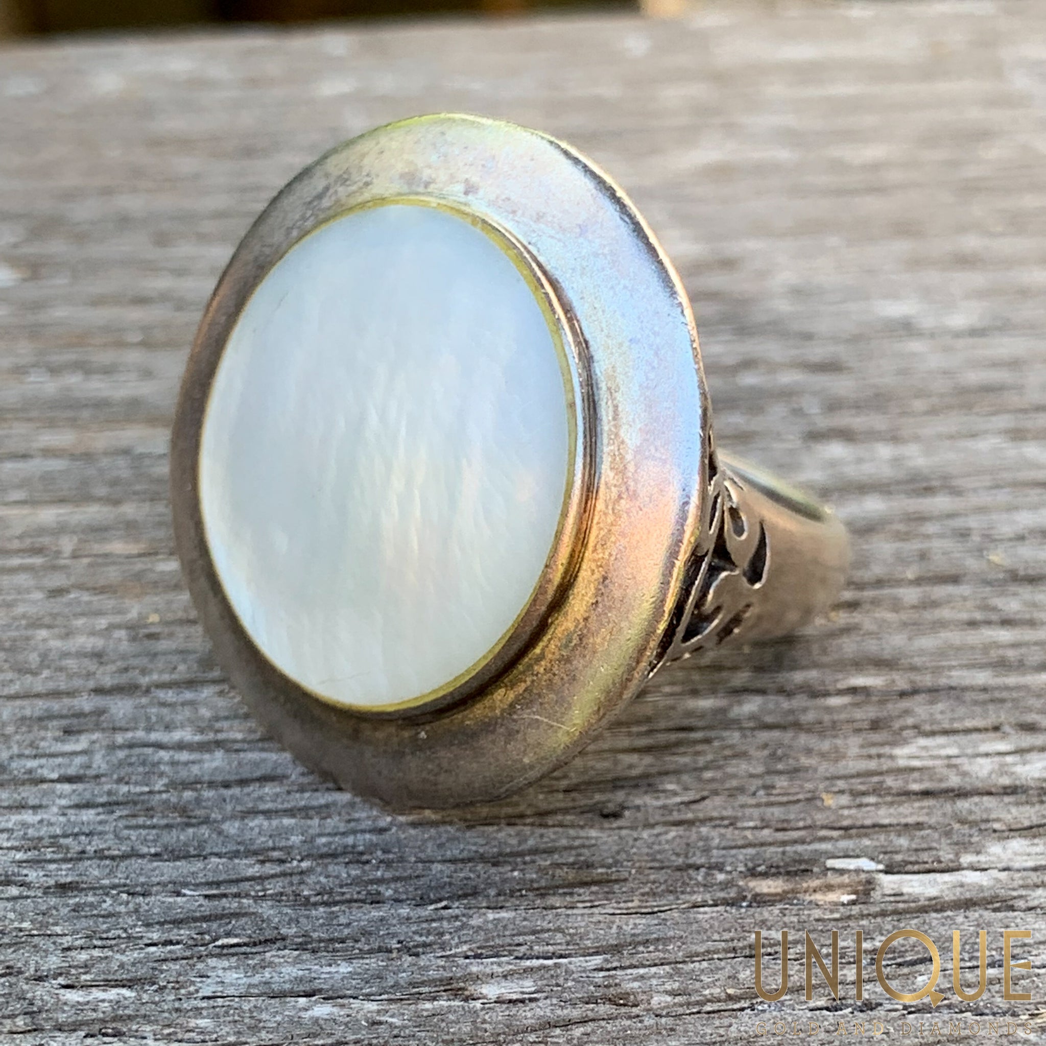 Vintage Sterling Silver Large Flat White Moon Stone Ring - Unique Gold &  Diamonds