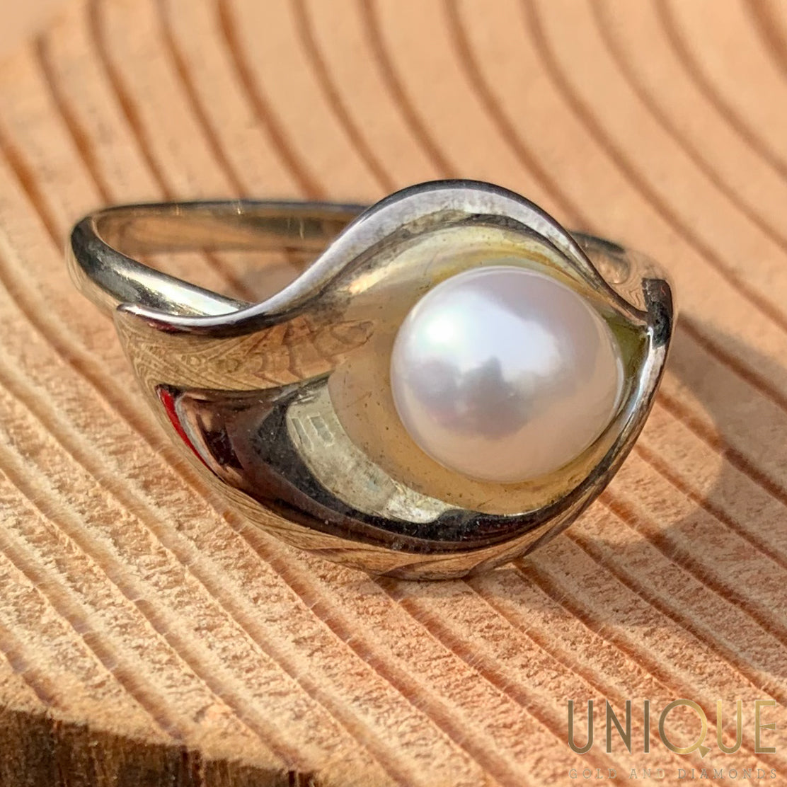 Antique pearl ring hot sale