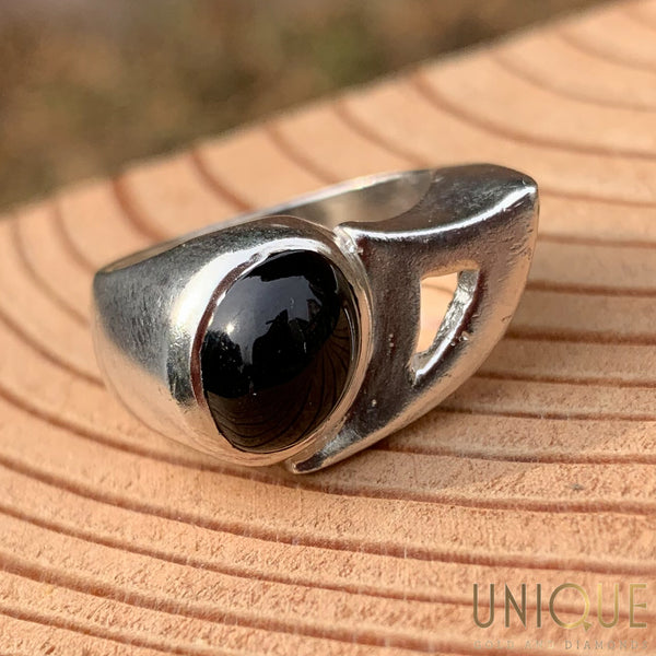 Vintage Signet Ring - Silver & Black Stone